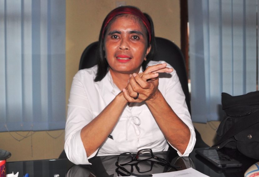 Kepala-DTKKUKM-Kabupaten-Beltim-Erna-Kunondo-830×567