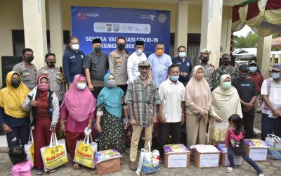 Kemenparekraf Laksanakan Vaksinasi di Gantung