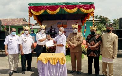 Resmikan SMPN 4 Kelapa Kampit, Bupati Harap Anak Bangsa Jadi Pribadi Tangguh