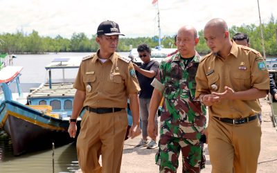 Kondisi Kurang Layak, Burhanudin Prihatin dengan Dermaga Nelayan Mekar Jaya