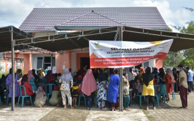 5.944 Keluarga Penerima Manfaat Menerima Bantuan