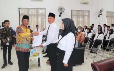 Bupati Bagikan SK PPPK Tenaga Guru dan Teknis