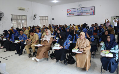 Guru Berperan Penting Dalam Membentuk Karakter Siswa
