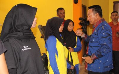 KONI Beltim dan STKIP Pasundan Berikan 40 Beasiswa