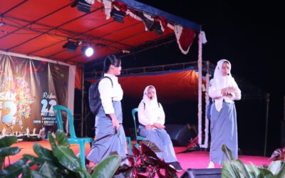 DUKUNG PROGRAM YUK SEKULA, DRAMA MUSIKAL SMPN 1 SIMPANG PESAK SUKSES DITAMPILKAN