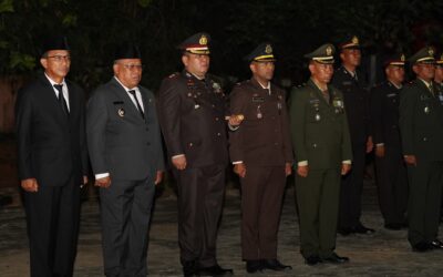 Apel Kehormatan dan Renungan Suci di Taman Makam Pahlawan