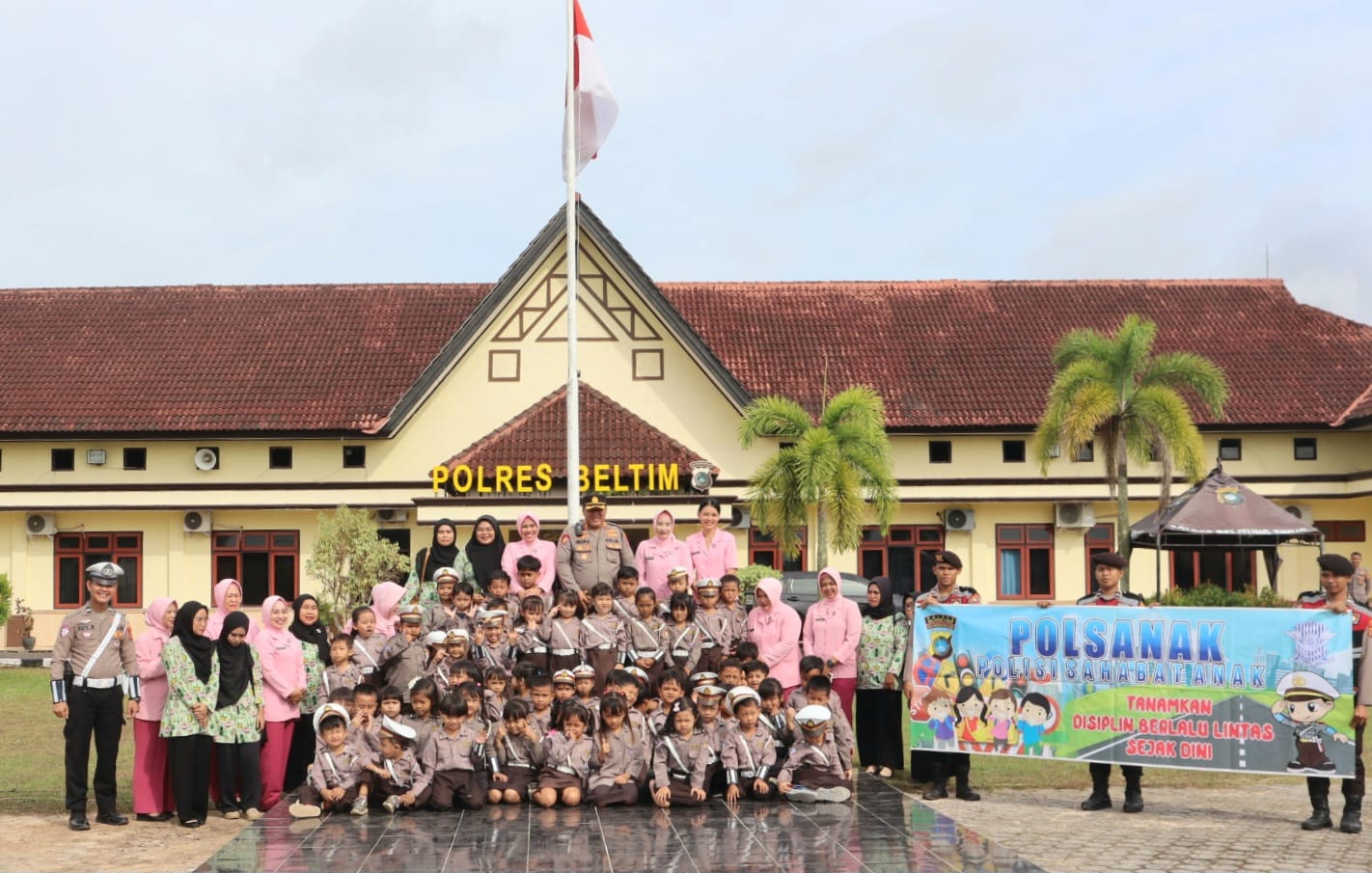 IMG-20250211-WA0058 Puluhan Anak-Anak TK Kunjungi Polres Beltim