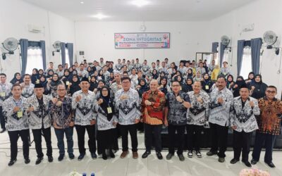 Buka Konferensi PGRI, Bupati Ajak Anggota PGRI Terus Berinovasi