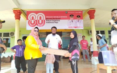 ANTUSIASME MASYARAKAT SIMPANG PESAK IKUTI JALAN SANTAI HUT KE-80 RI